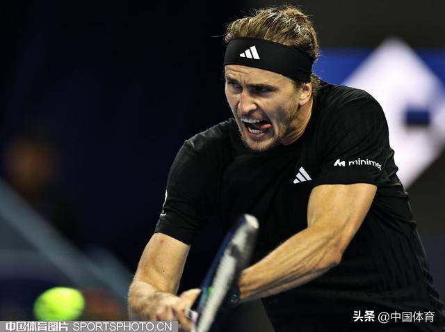 开云体育入口-意大利网球队碾压美国网球队，兹维列夫爆发神勇的简单介绍